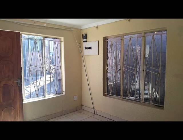 3 BEDROOM PROPERTY TO RENT IN RIVERLEA